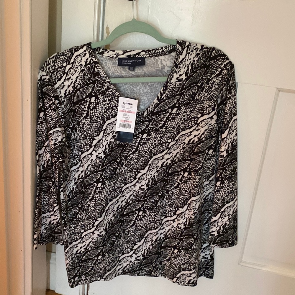NWT jones New York black and white 3/4 sleeve